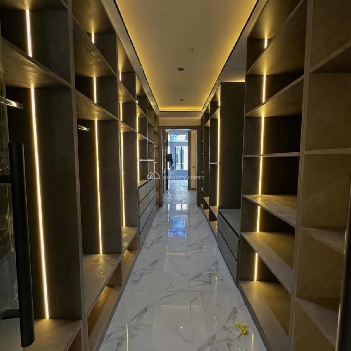 4 Bedrooms Smart Home , Bq, Elevator, Serene and Well Secured Neighborhood, Utako, Abuja, Terraced Duplex for Sale