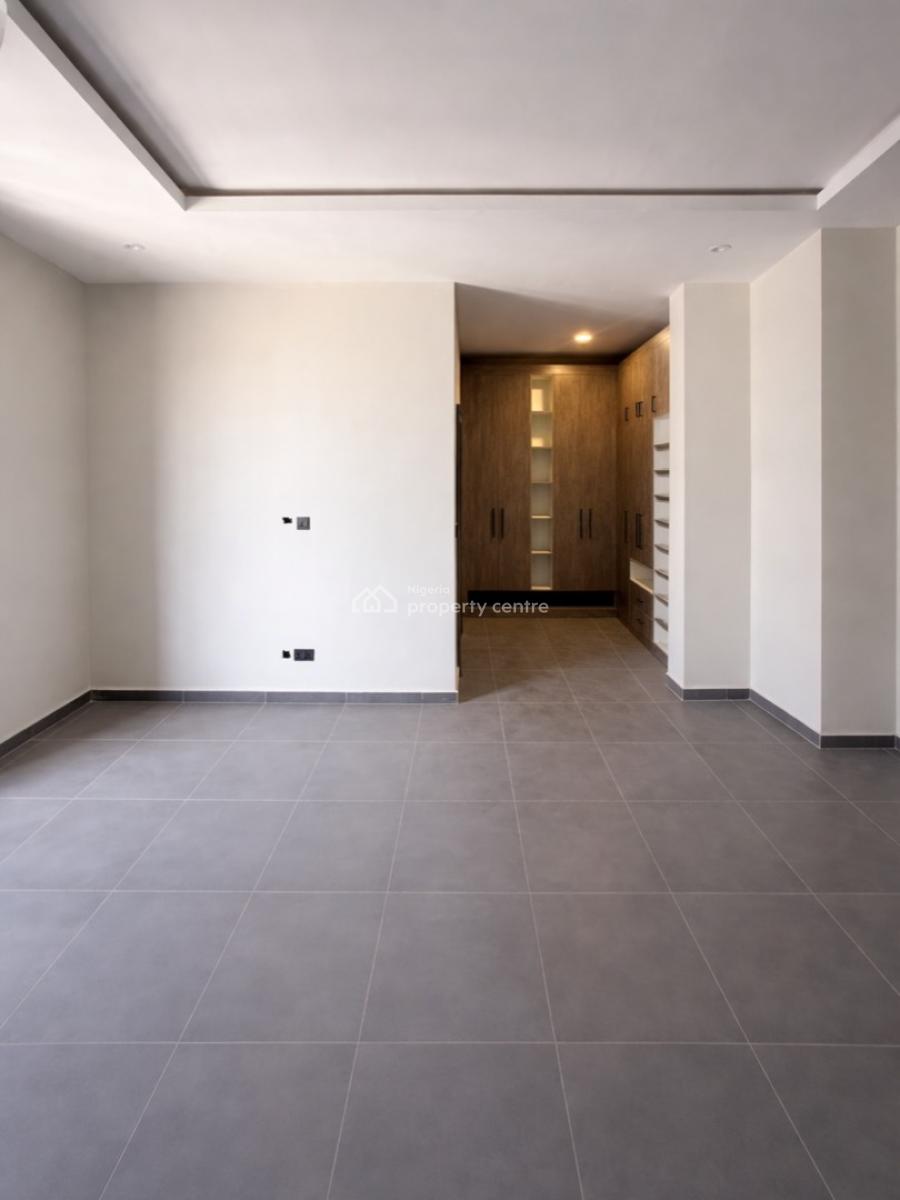 Exquisite 5 Bedrooms Spacious & Serviced Duplex,bq, Greenery,, Secured Neighborhood, Good Access Road, Dawaki, Gwarinpa, Abuja, Terraced Duplex for Sale