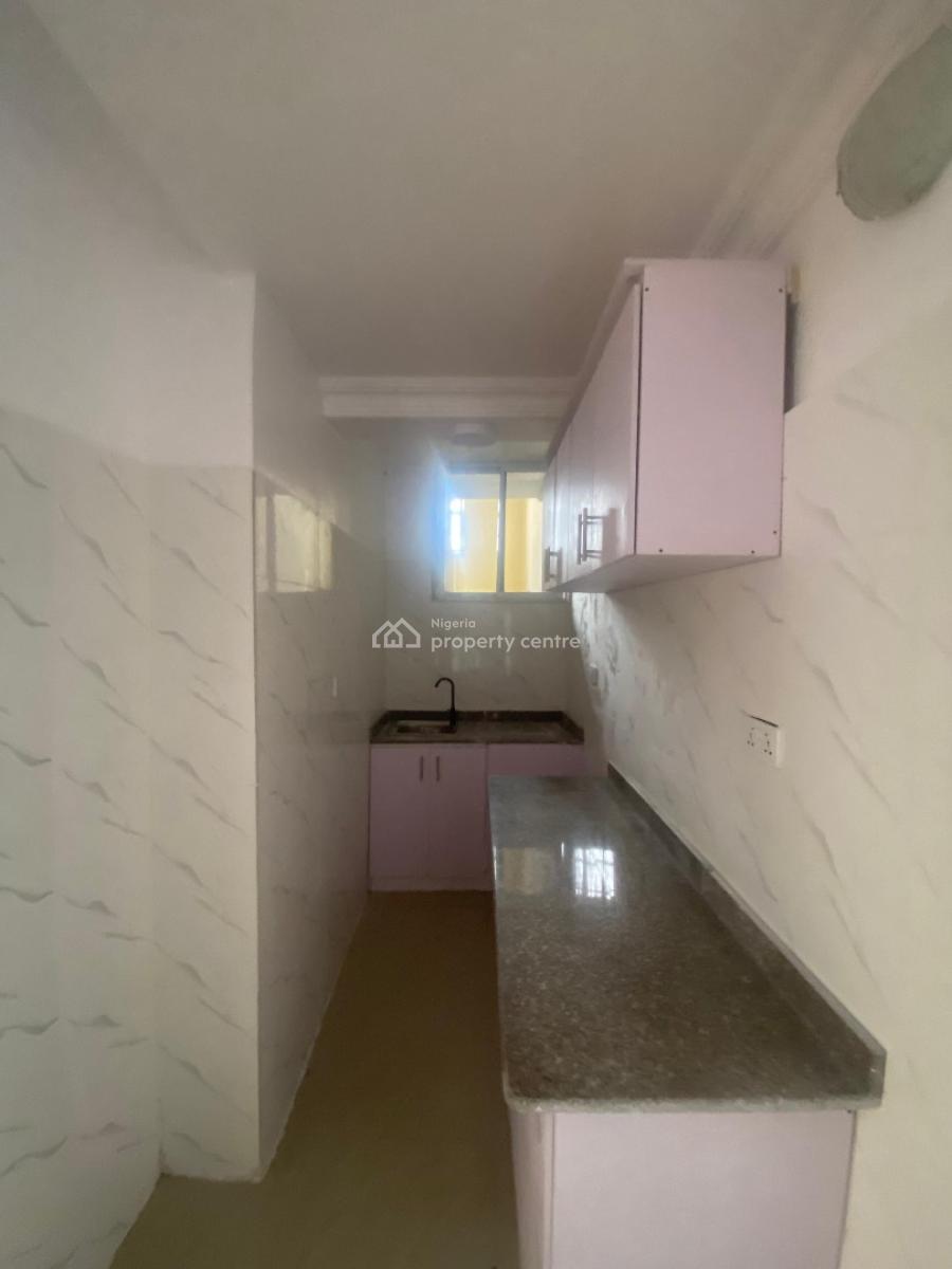 1 Bedroom Ground Floor, Lekki Phase1, Lekki Phase 1, Lekki, Lagos, Mini Flat (room and Parlour) for Rent