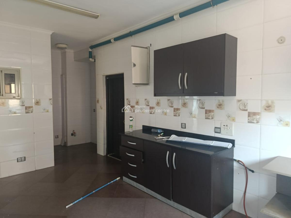 Luxury 3bedroom Apartment with a Bq, Pool, Gym and Elevator .light 247, Ikoyi, Old Ikoyi, Ikoyi, Lagos, Flat / Apartment for Rent