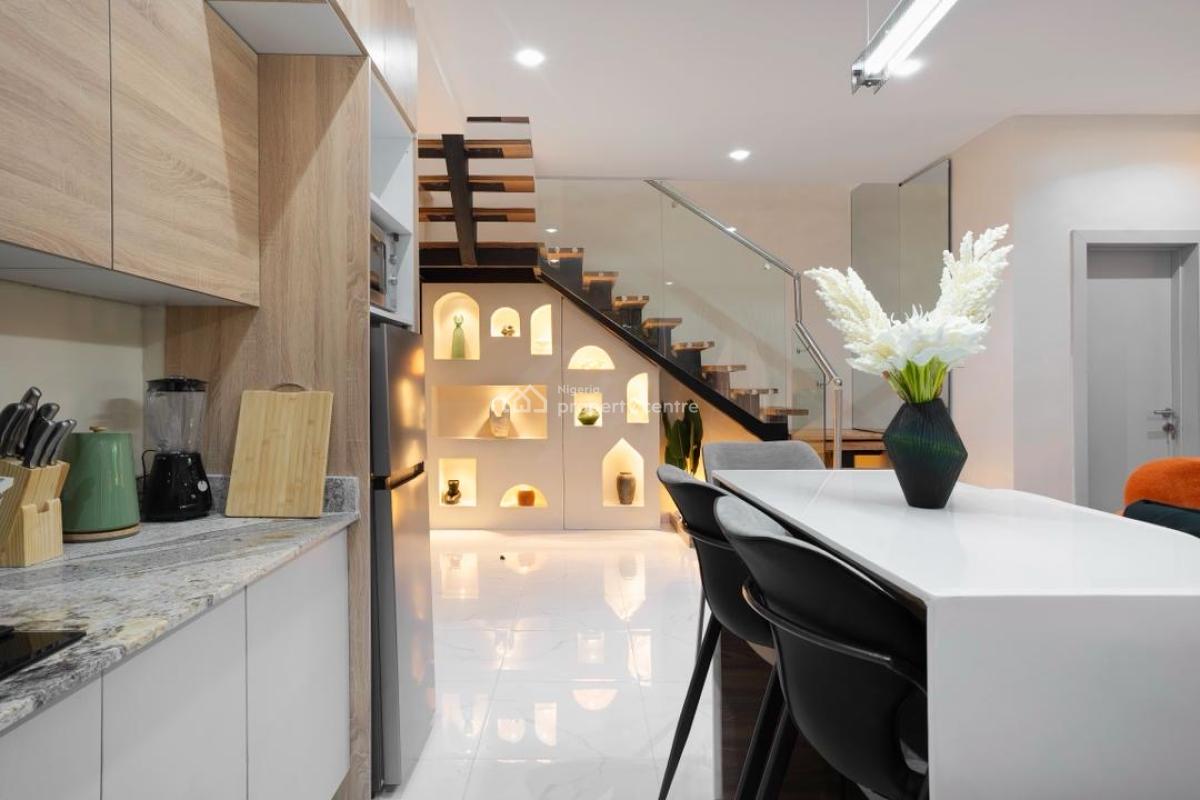 Newly Launched Luxurious 2 Bedroom Apartment, Lekki Phase 1, Lekki, Lagos, Flat / Apartment Short Let