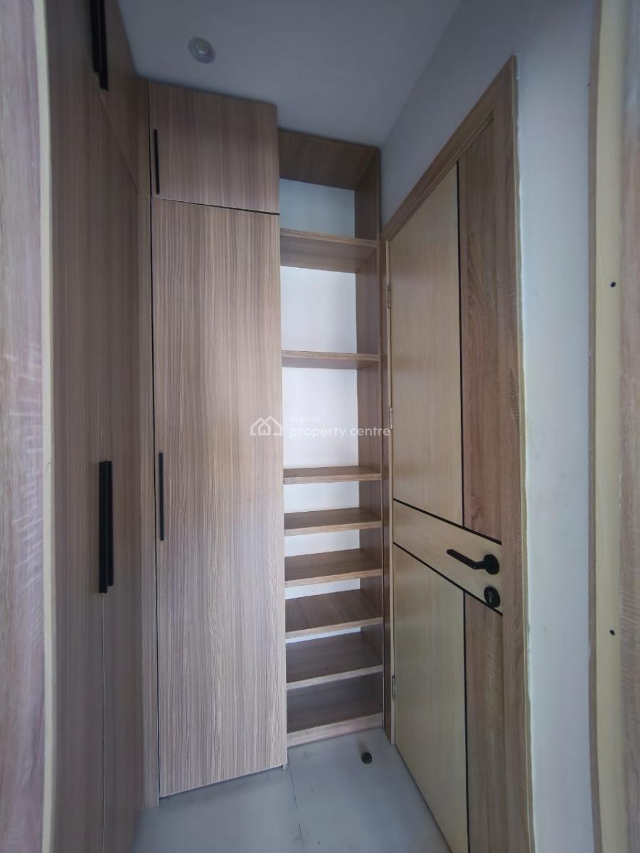 4 Bedroom Maisonette with Bq, Lekki, Lekki Phase 1, Lekki, Lagos, Flat / Apartment for Rent