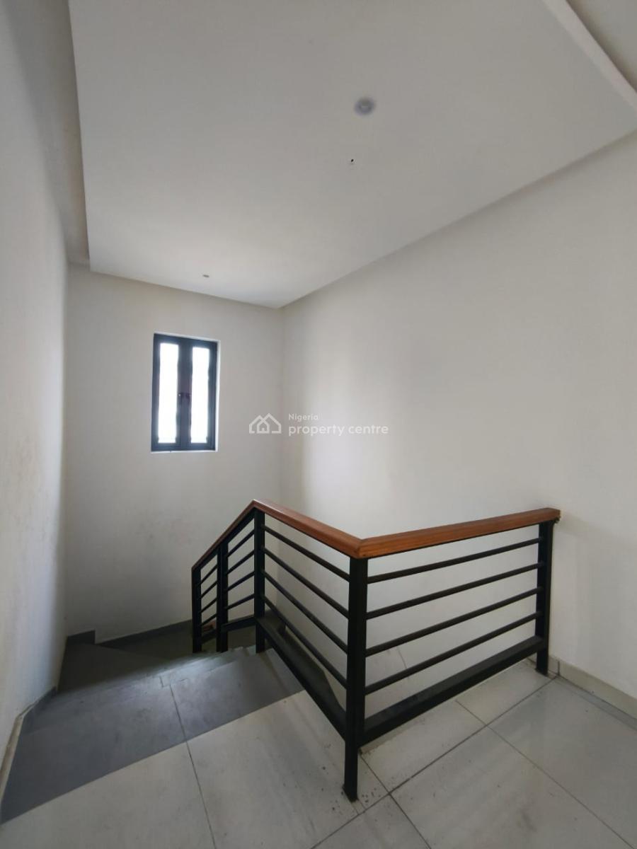 4 Bedroom Maisonette with Bq, Lekki, Lekki Phase 1, Lekki, Lagos, Flat / Apartment for Rent