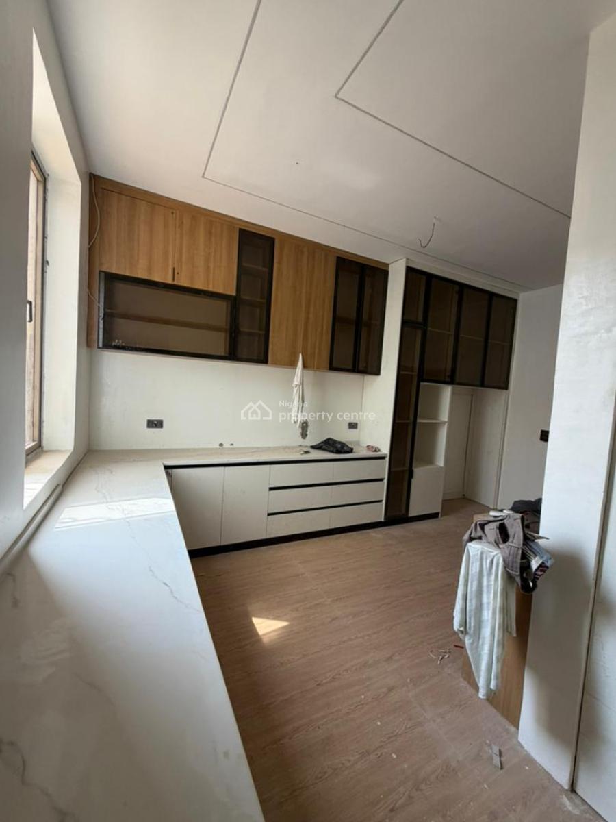 Luxury 4-bedroom Semi-detached Duplex with Bq, Guzape District, Abuja, Semi-detached Duplex for Sale