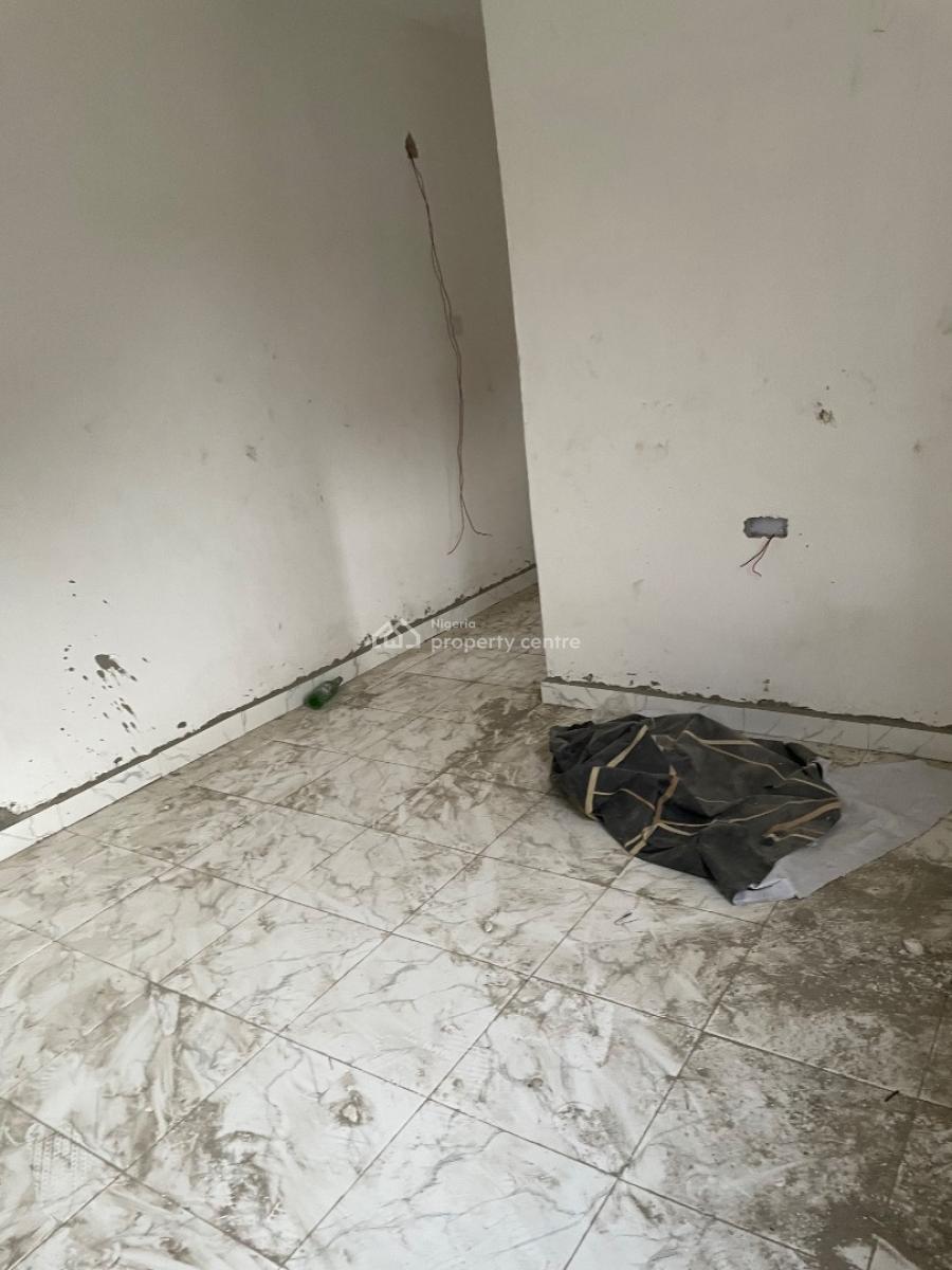 Miniflat, Pedro Road, Palmgrove, Shomolu, Lagos, Mini Flat (room and Parlour) for Rent