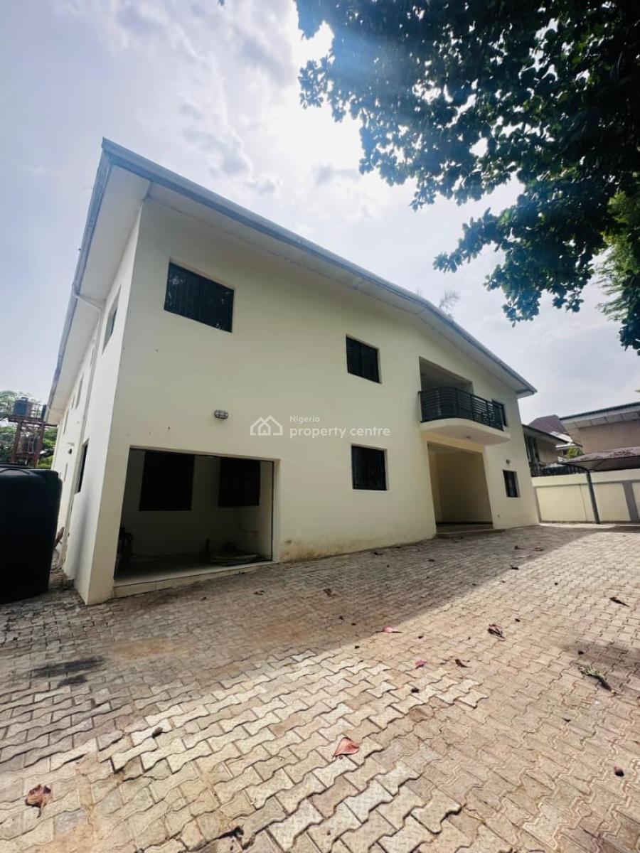 9 Bedroom Detached Duplex with 2 Rooms Bq, Maitama District, Abuja, Detached Duplex for Rent