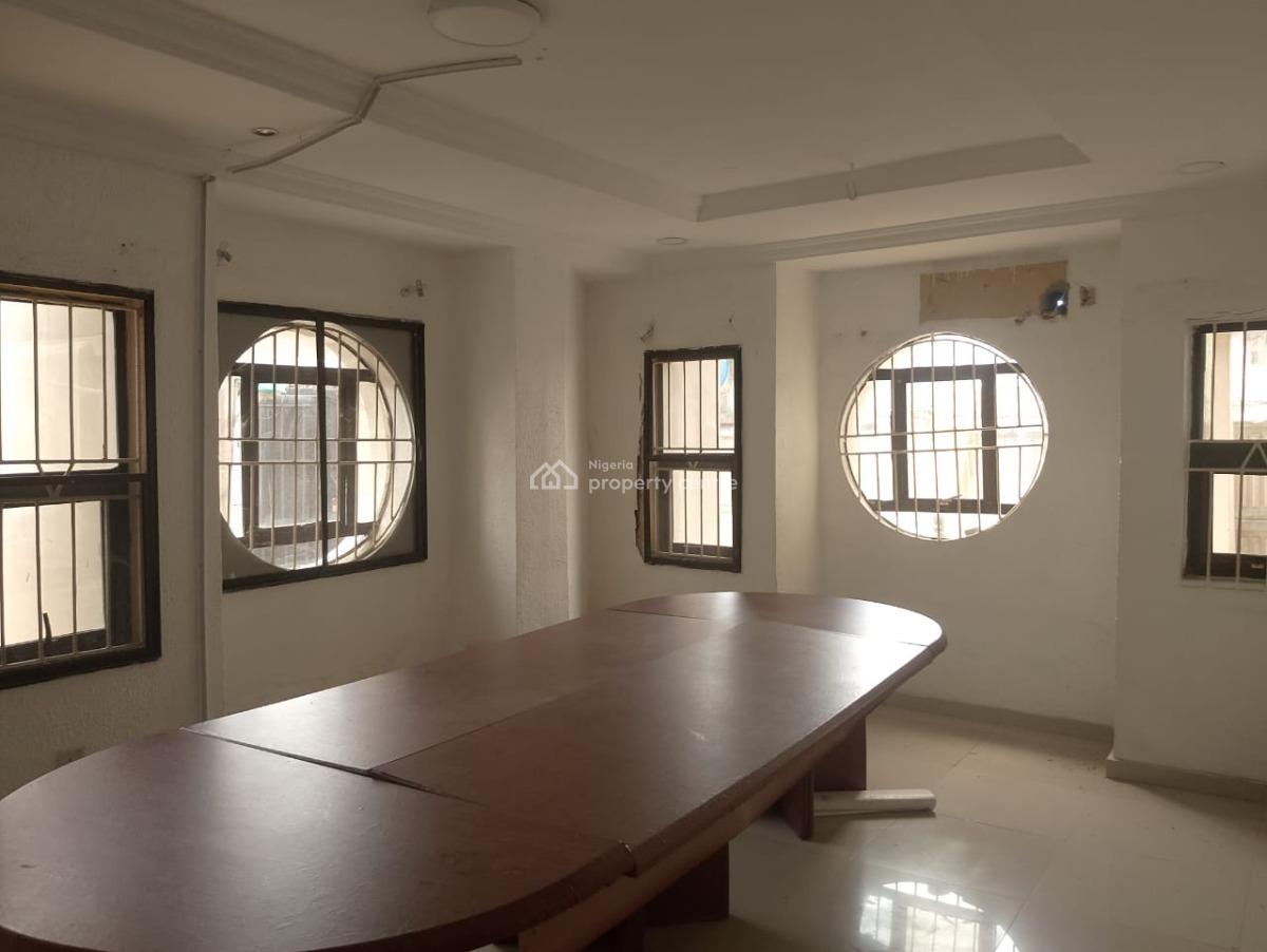 4 Bedroom Semi-detached House + 2 Rooms Bq, Dolphin Estate, Ikoyi, Lagos, Semi-detached Duplex for Rent