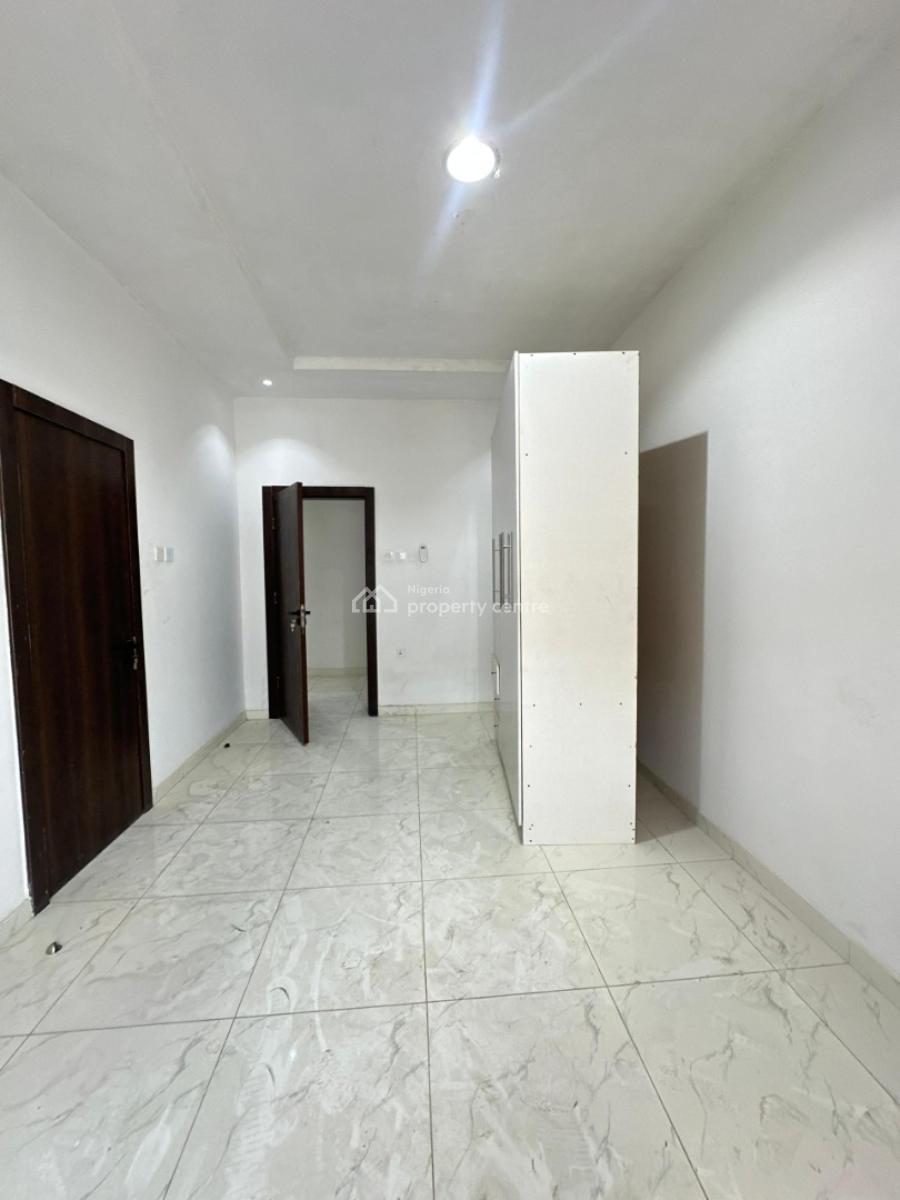 Well Finished Luxury 2 Bedroom All Rooms Ensuit with Air Conditioning, Lekki Phase 1, Lekki, Lagos, Flat / Apartment for Rent