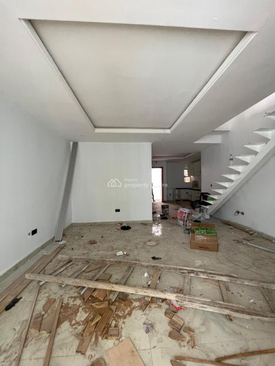 Exquisite 2 Bedroom Penthouse with Pool and Gym in a Serene Location, Lekki Phase 1,lekki Lagos, Lekki Phase 1, Lekki, Lagos, Block of Flats for Sale