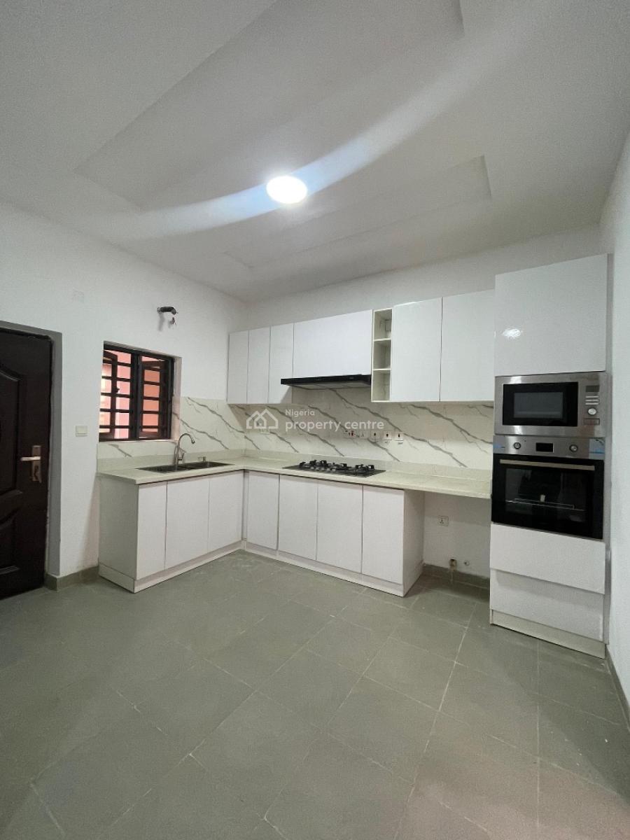 Contemporary 2 Bedroom Apartment Suitable for Investment, Lekki Phase 1,lekki Lagos, Lekki Phase 1, Lekki, Lagos, Block of Flats for Sale