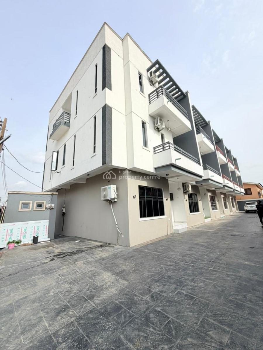 Exquisitely Built 4 Bedroom Terrace Duplex with Bq, Olowora, Magodo, Lagos, Terraced Duplex for Sale