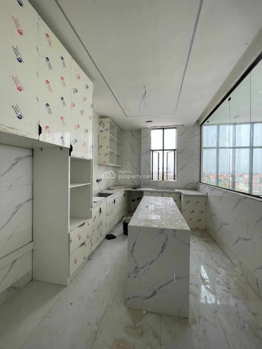 Amazing Well Finished 4 Bedroom Penthouse with City View, Spar Road, Lekki, Lagos, Block of Flats for Sale