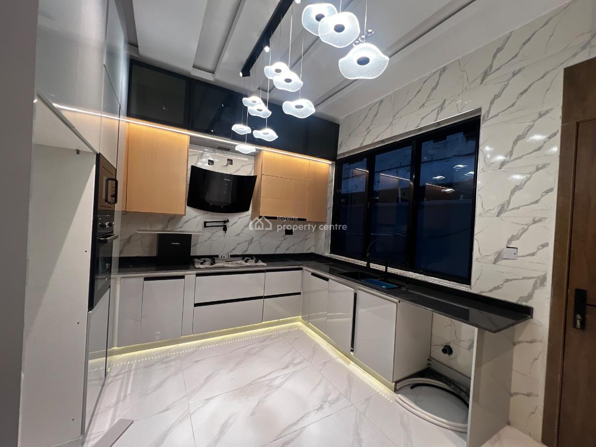 Newly Built 4bedroom Terrace House with a Room Bq, Lekki Phase 1, Lekki, Lagos, Terraced Duplex for Rent