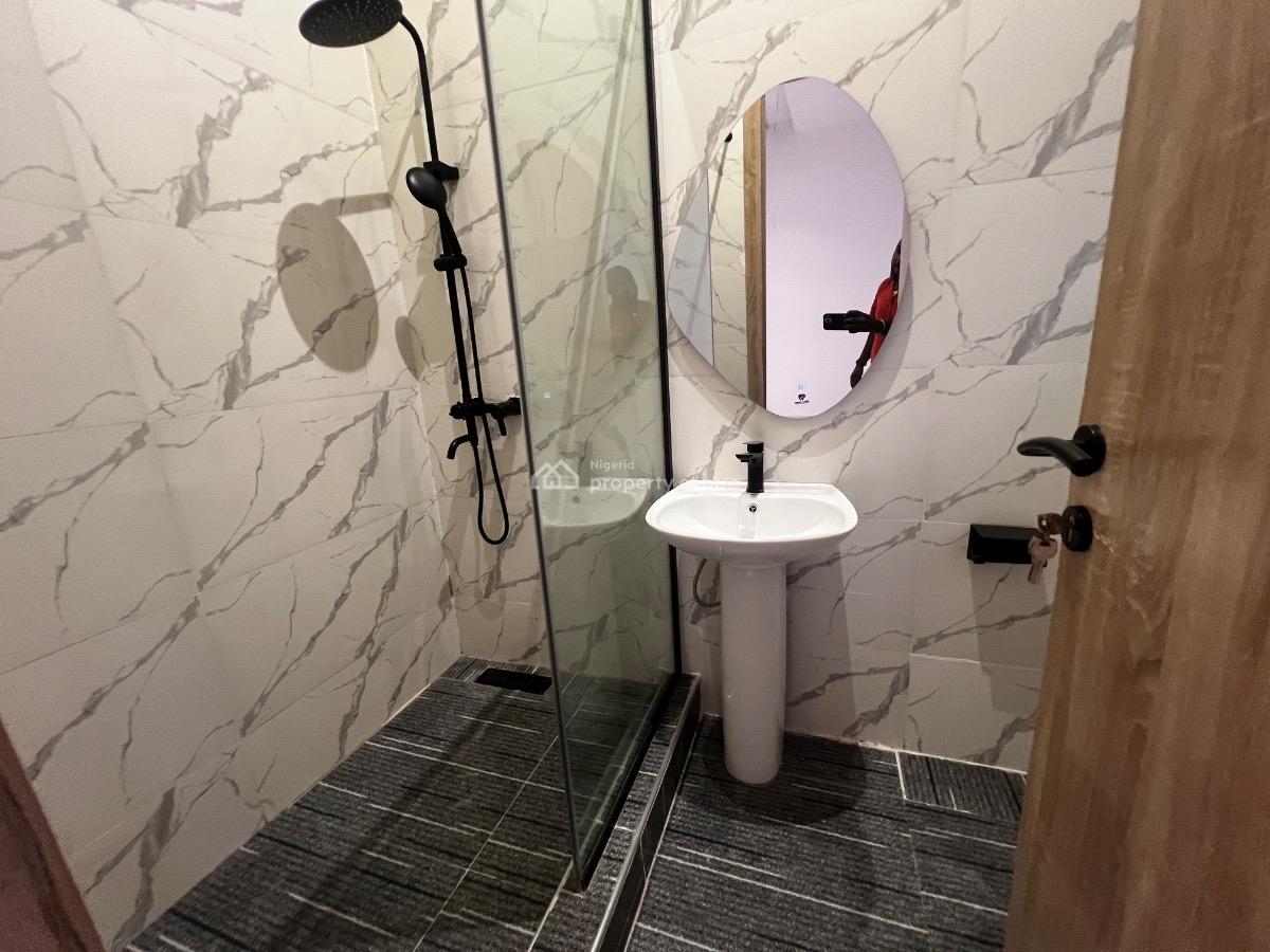 Newly Built 4bedroom Terrace House with a Room Bq, Lekki Phase 1, Lekki, Lagos, Terraced Duplex for Rent