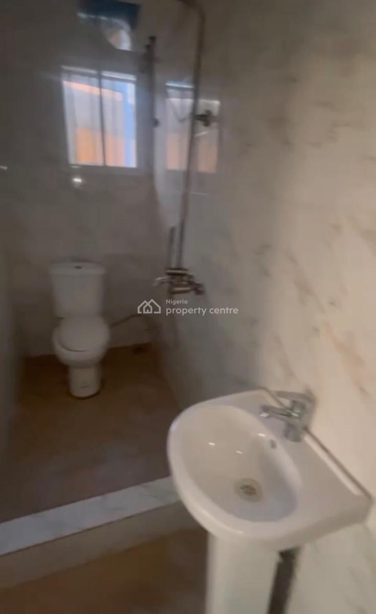 2 Bedroom Apartment, Igboefon, Lekki Expressway, Lekki, Lagos, Flat / Apartment for Rent