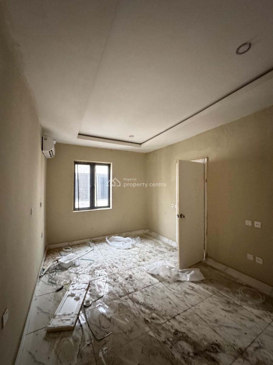 Lovely 2 Bedroom Apartment, Ogunlana, Surulere, Lagos, Flat / Apartment for Rent