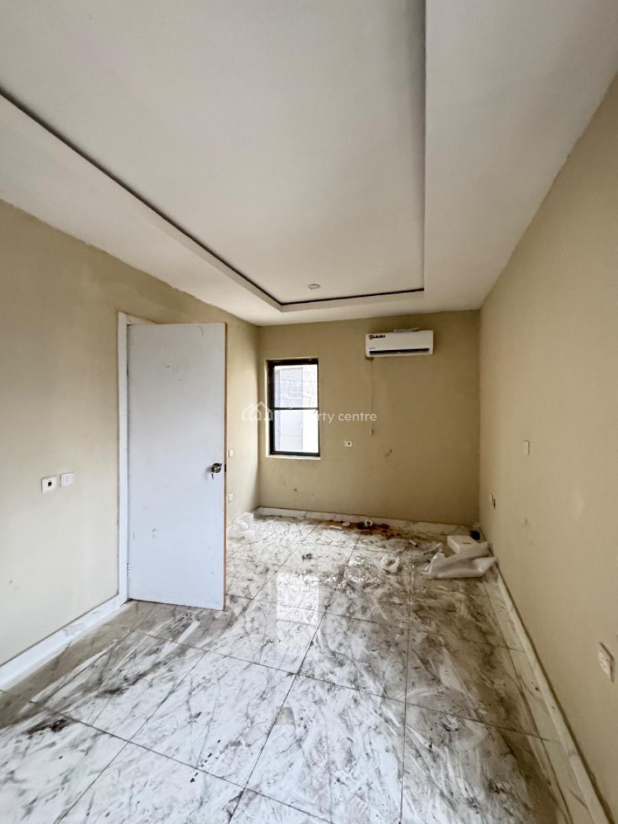 Lovely 2 Bedroom Apartment, Ogunlana, Surulere, Lagos, Flat / Apartment for Rent