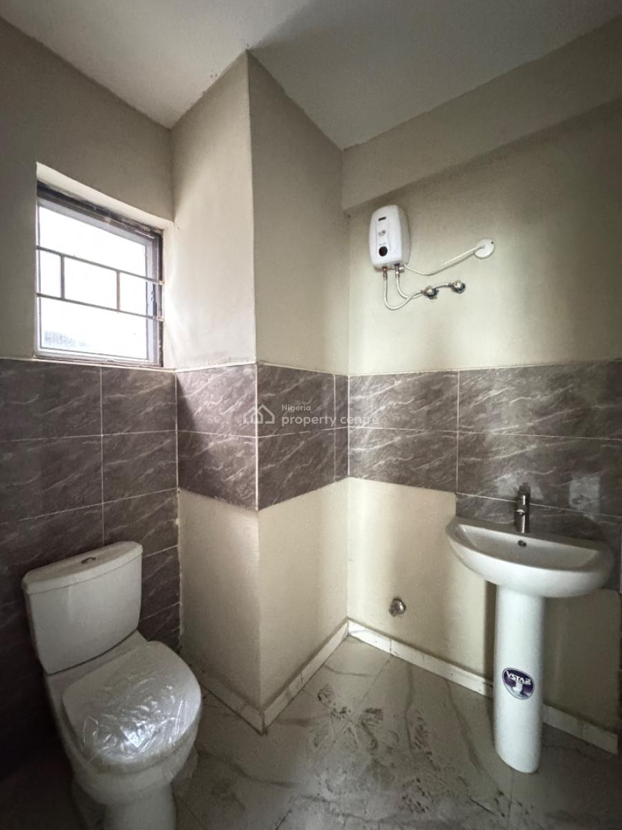 Beautifully Constructed 3 Bedroom Apartments, Ogunlana, Surulere, Lagos, Flat / Apartment for Rent