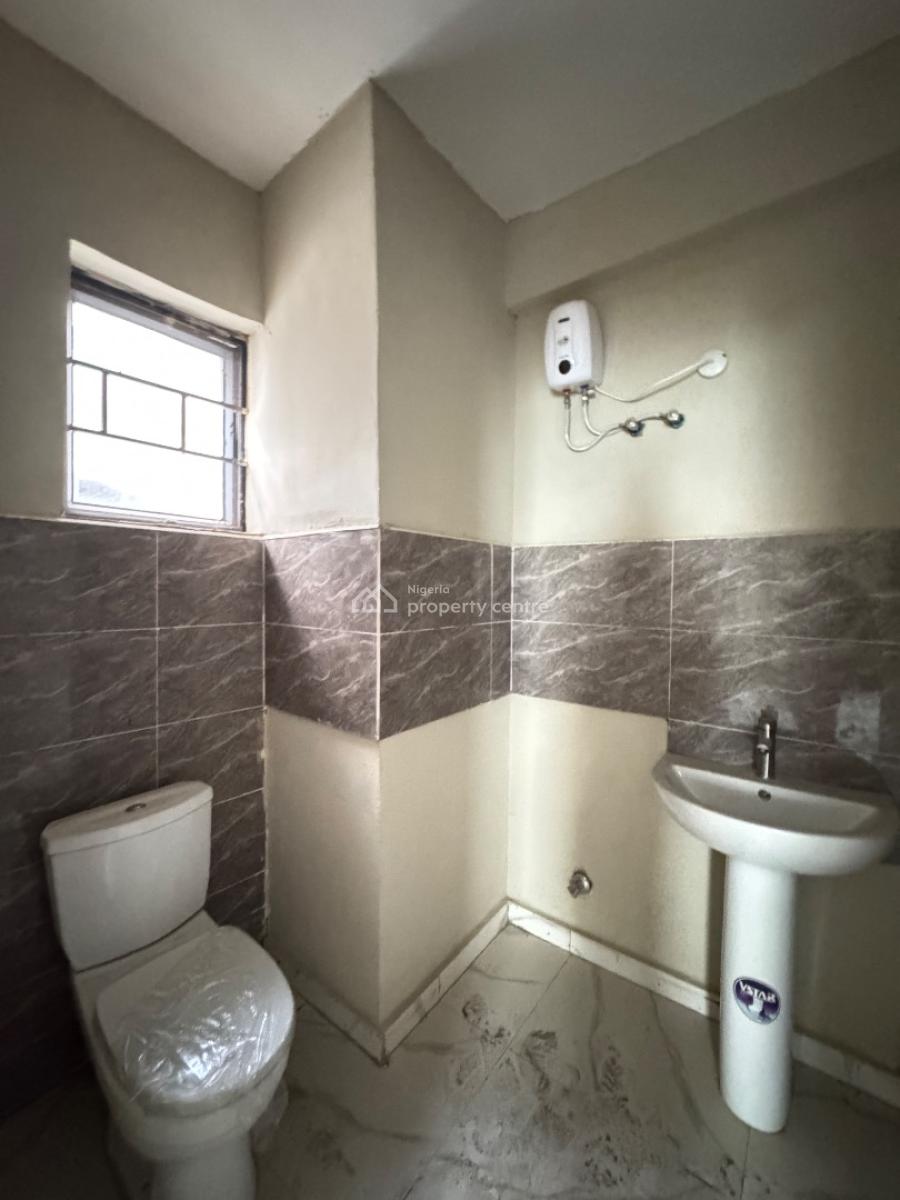 Beautifully Constructed 3 Bedroom Apartments, Ogunlana, Surulere, Lagos, Flat / Apartment for Rent