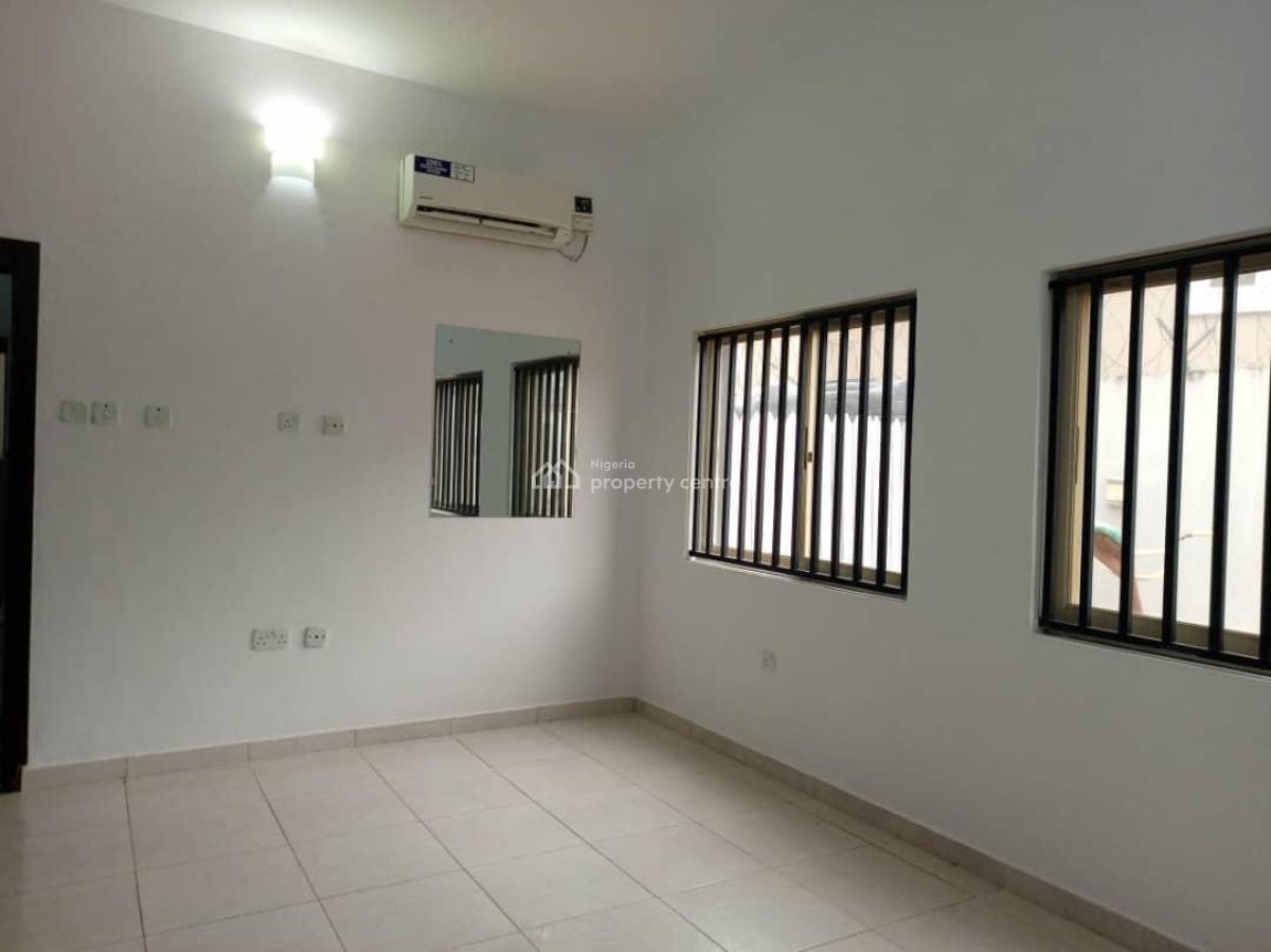 Luxury 3 Bedroom Apartment with Bq, Lekki Phase 1, Lekki, Lagos, Flat / Apartment for Rent