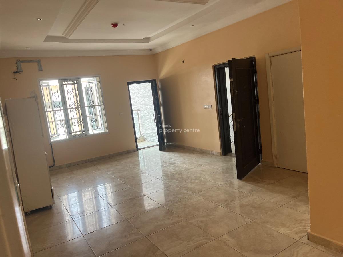 a Well Maintained Spacious and Big Serviced 3 Bedrooms Flat with a Bq, Idado, Lekki, Lagos, Flat / Apartment for Rent