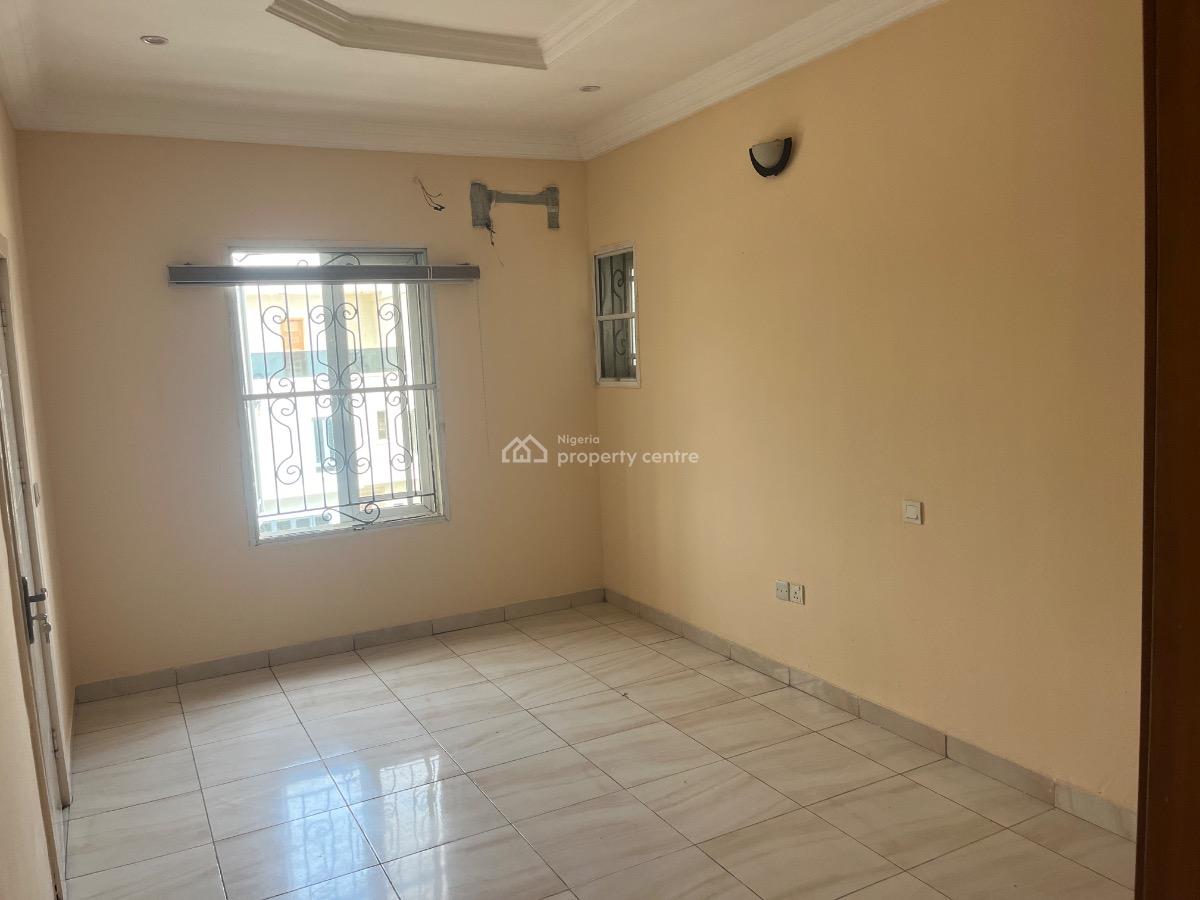 a Well Maintained Spacious and Big Serviced 3 Bedrooms Flat with a Bq, Idado, Lekki, Lagos, Flat / Apartment for Rent