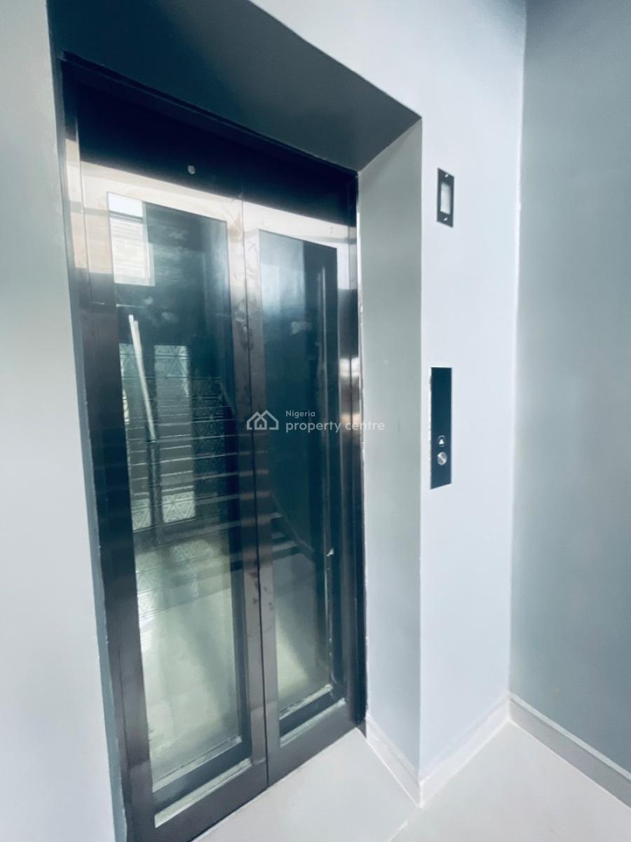 Luxurious 2 Bedroom Apartment, Lekki Phase 1, Lekki, Lagos, Flat / Apartment for Sale