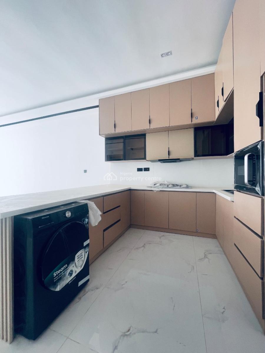 Luxurious 2 Bedroom Apartment, Lekki Phase 1, Lekki, Lagos, Flat / Apartment for Sale