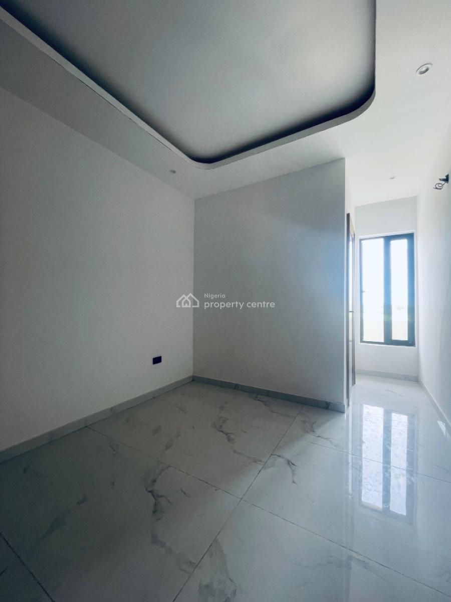 Luxurious 2 Bedroom Apartment, Lekki Phase 1, Lekki, Lagos, Flat / Apartment for Sale