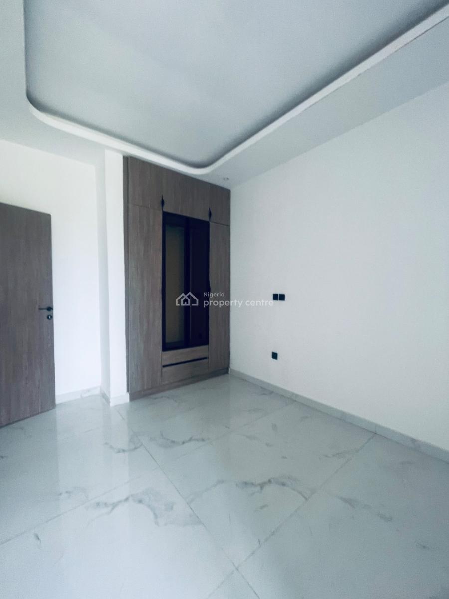 Luxurious 2 Bedroom Apartment, Lekki Phase 1, Lekki, Lagos, Flat / Apartment for Sale