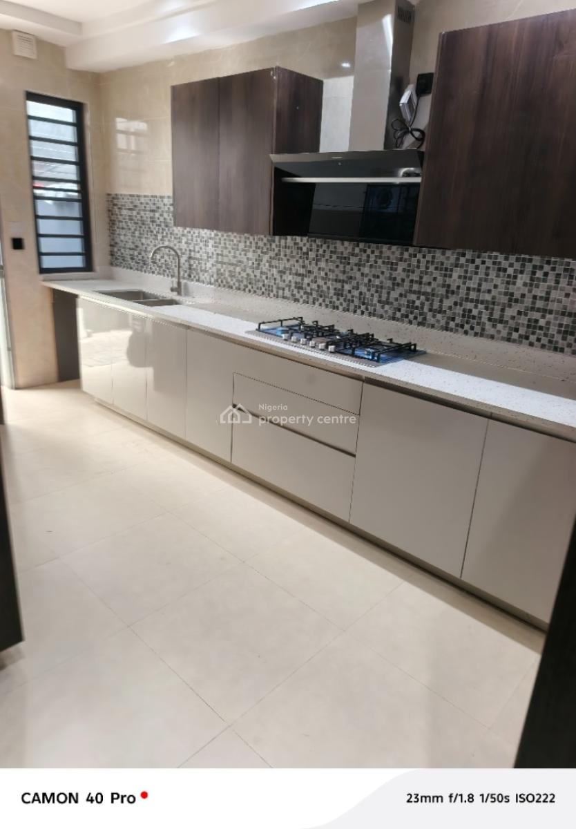 3 Bedroom Semi Detached Terrace, Off Ajose Adeogun Street, Victoria Island (vi), Lagos, House for Rent