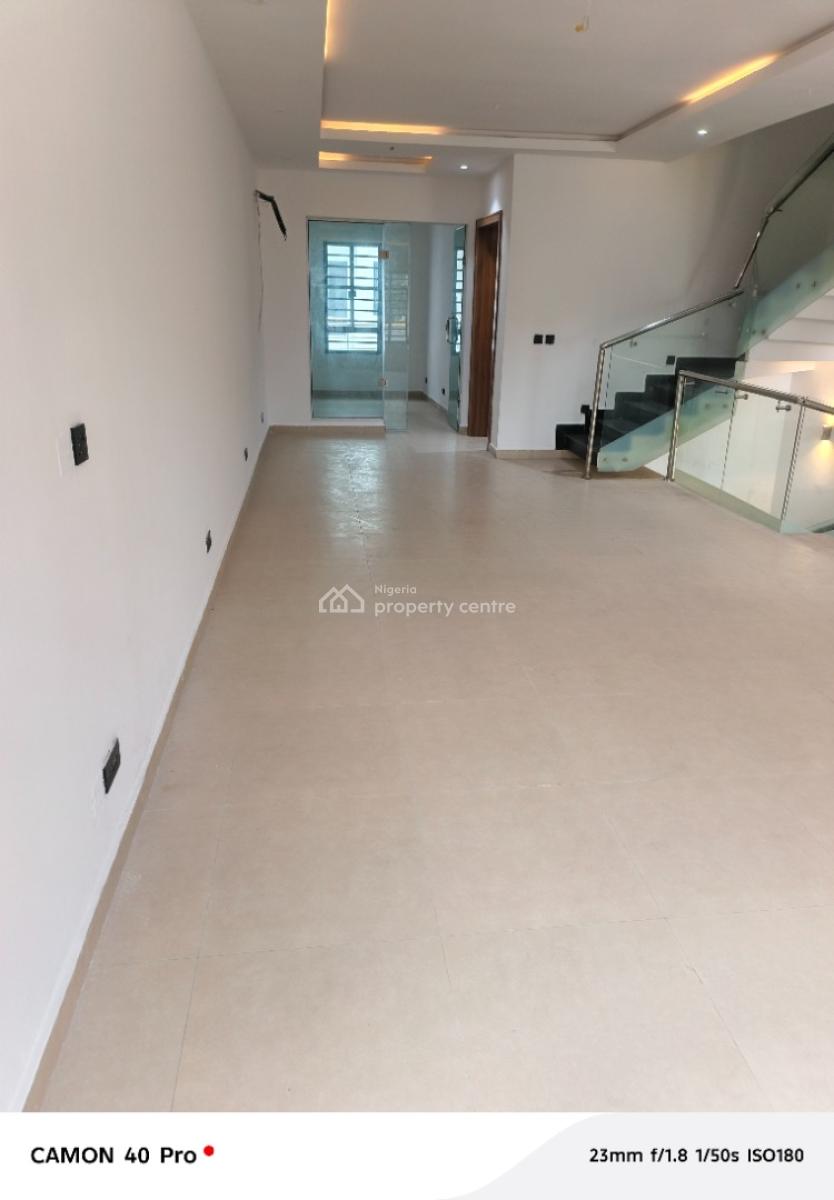 3 Bedroom Semi Detached Terrace, Off Ajose Adeogun Street, Victoria Island (vi), Lagos, House for Rent