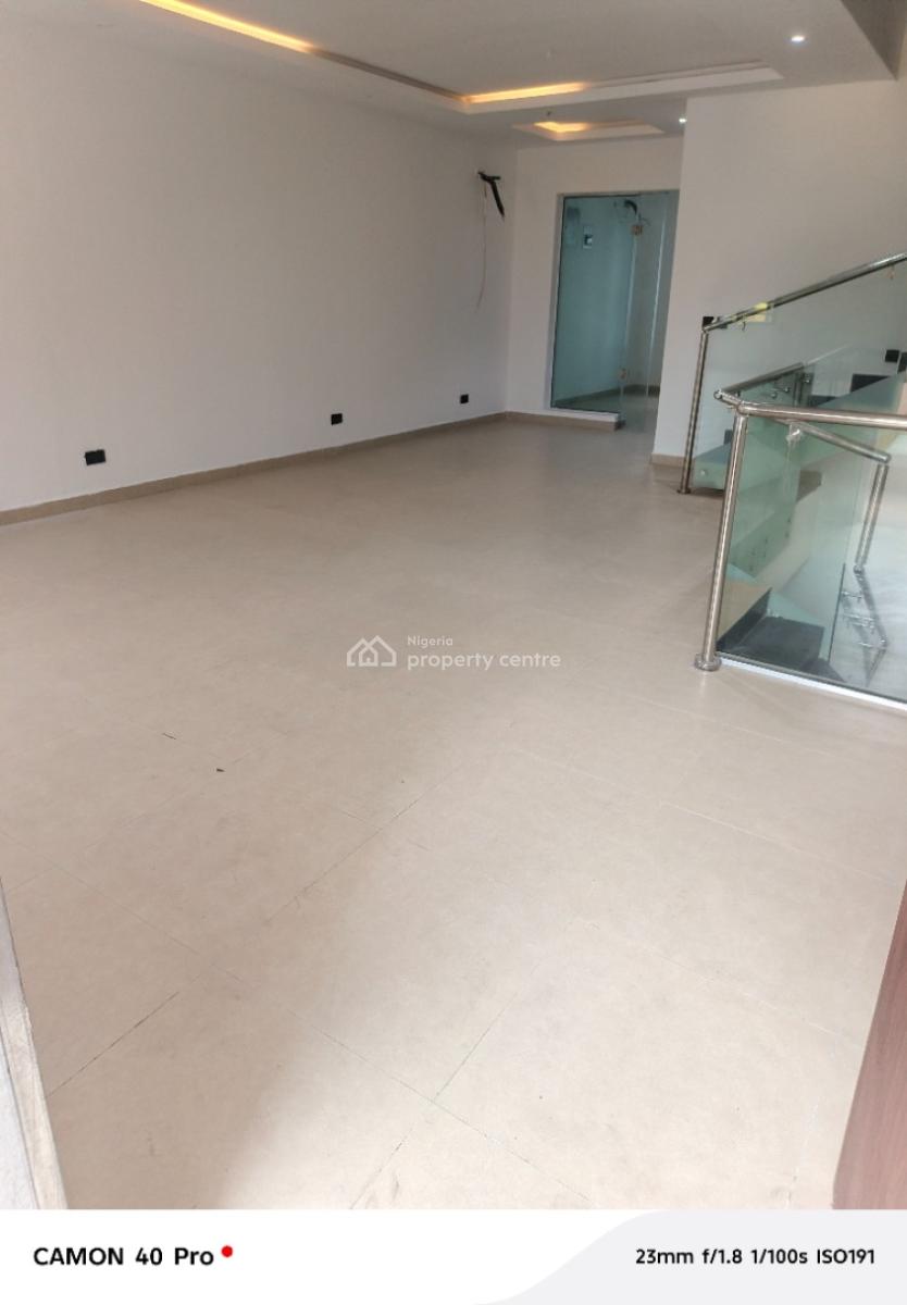 3 Bedroom Semi Detached Terrace, Off Ajose Adeogun Street, Victoria Island (vi), Lagos, House for Rent