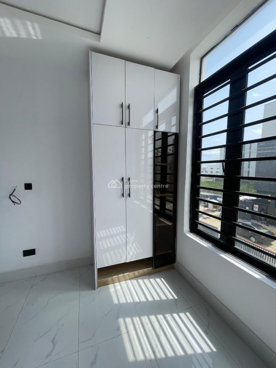 2bedroom Serviced Apartment, Freedom Way, Lekki Phase 1, Lekki, Lagos, Flat / Apartment for Sale