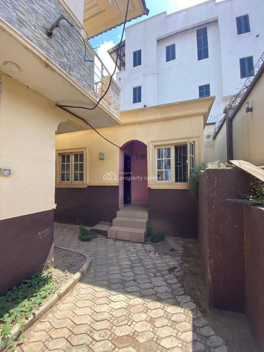 Exquisite 4 Bedrooms Spacious Semi Detached Duplex,bq,nice Environment, Secured Neighborhood, Off 7th Avenue, Gwarinpa, Abuja, Semi-detached Duplex for Sale