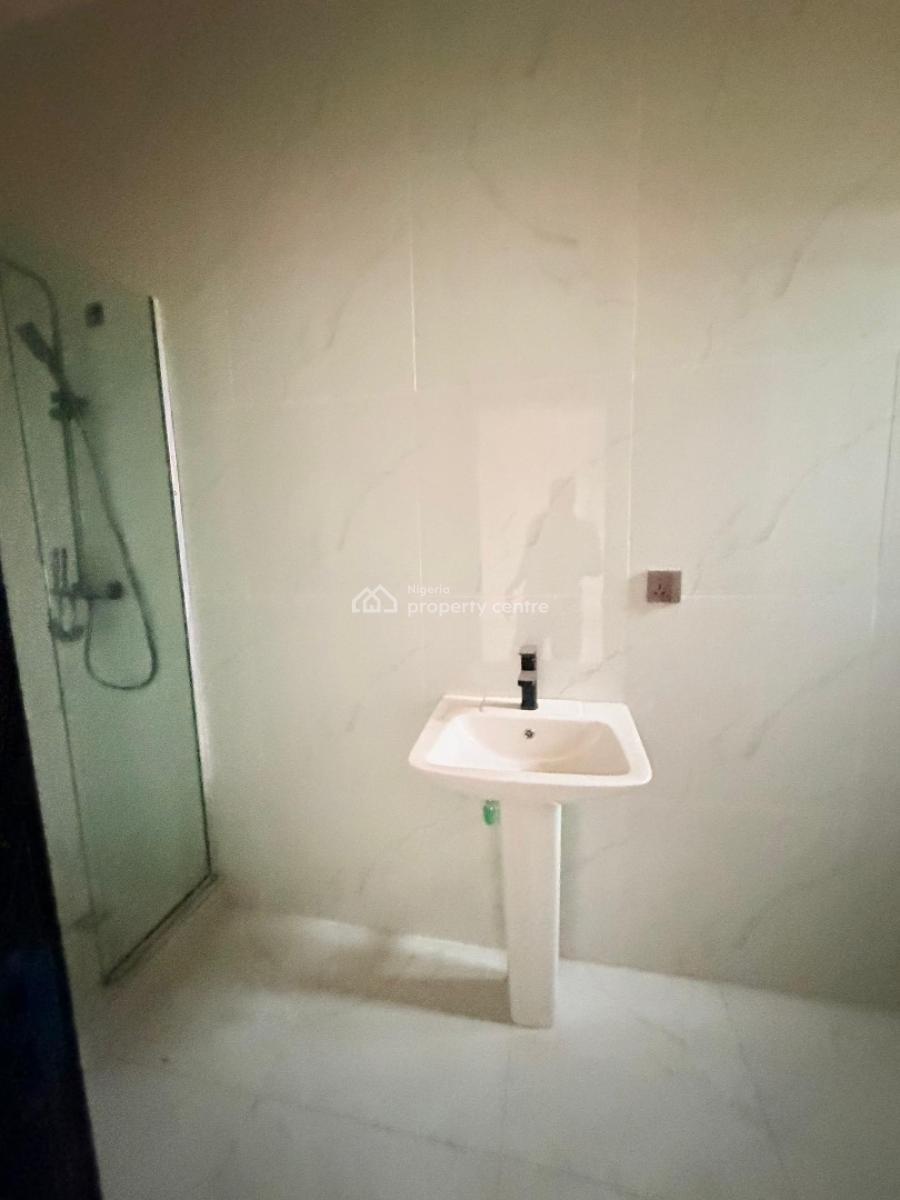 Exquisitely Built 4 Bedroom Terrace Duplex with Bq, Olowora, Magodo, Lagos, Terraced Duplex for Sale