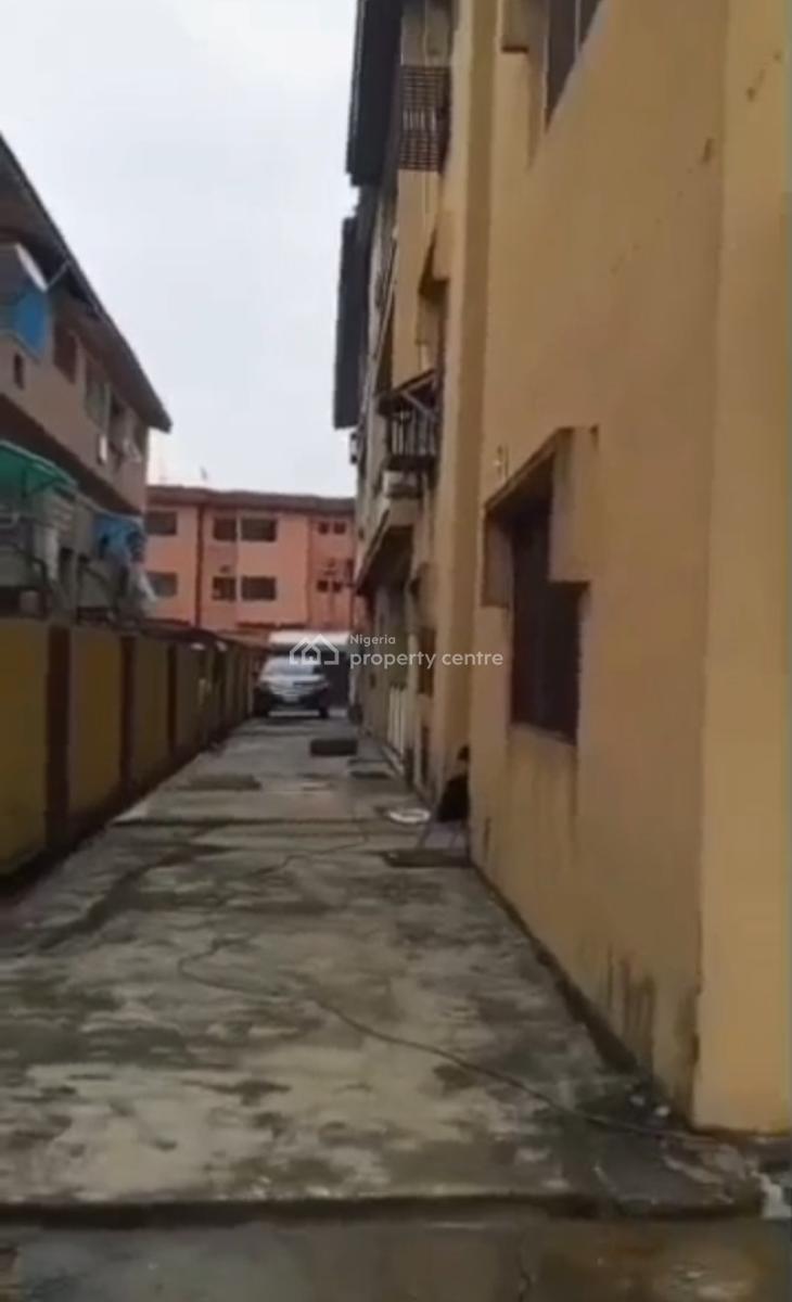 6 Units of 4 Bedroom Flat, Joe Best Crescent ,  Ajao Estate ,  Airport Road, Isolo, Lagos, Block of Flats for Sale
