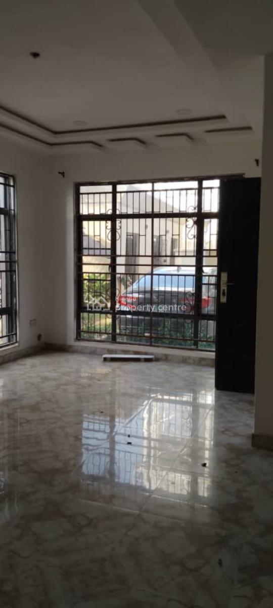 Affordable 4 Bedroom Duplex in a Prestigious Serviced Estate, Jakande (along Shoprite Road Before Pinnock Estate), Lekki, Lagos, Terraced Duplex for Rent