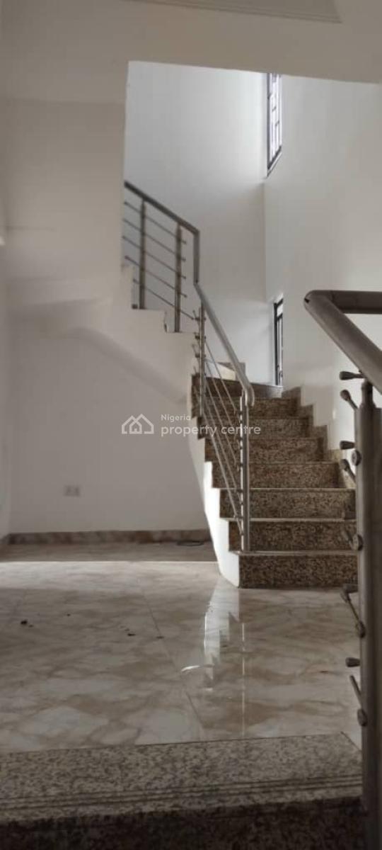 Affordable 4 Bedroom Duplex in a Prestigious Serviced Estate, Jakande (along Shoprite Road Before Pinnock Estate), Lekki, Lagos, Terraced Duplex for Rent