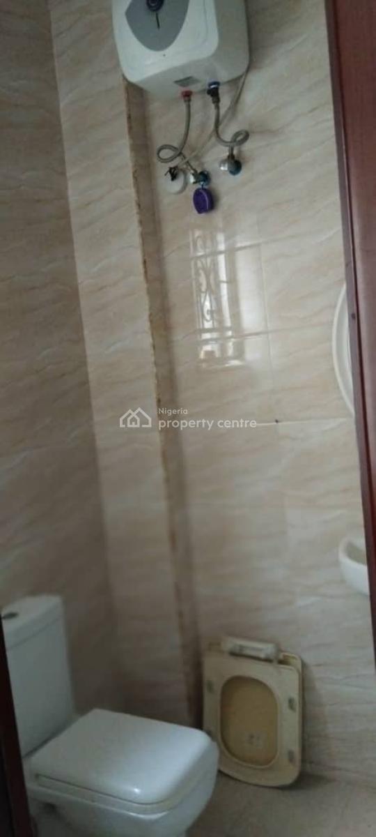 Affordable 4 Bedroom Duplex in a Prestigious Serviced Estate, Jakande (along Shoprite Road Before Pinnock Estate), Lekki, Lagos, Terraced Duplex for Rent