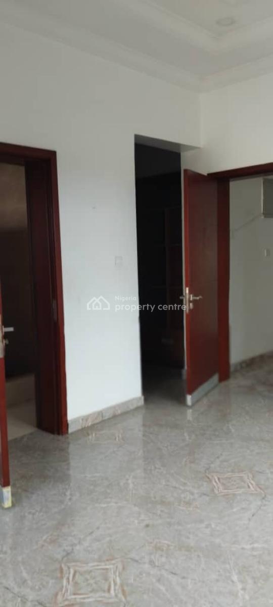 Affordable 4 Bedroom Duplex in a Prestigious Serviced Estate, Jakande (along Shoprite Road Before Pinnock Estate), Lekki, Lagos, Terraced Duplex for Rent