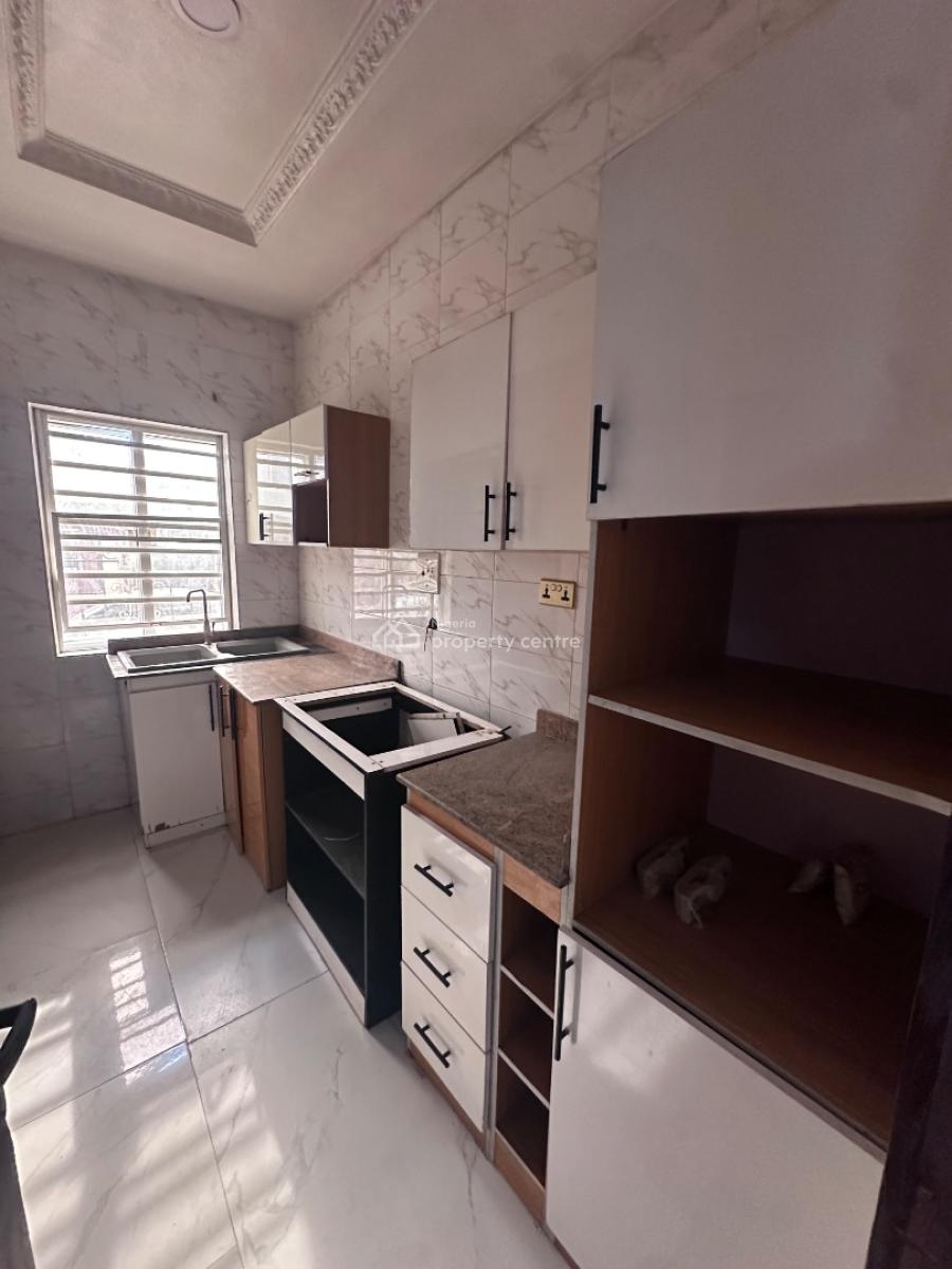 Luxury 2 Bedroom Apartment, Road 1, Ologolo, Lekki, Lagos, Flat / Apartment for Rent