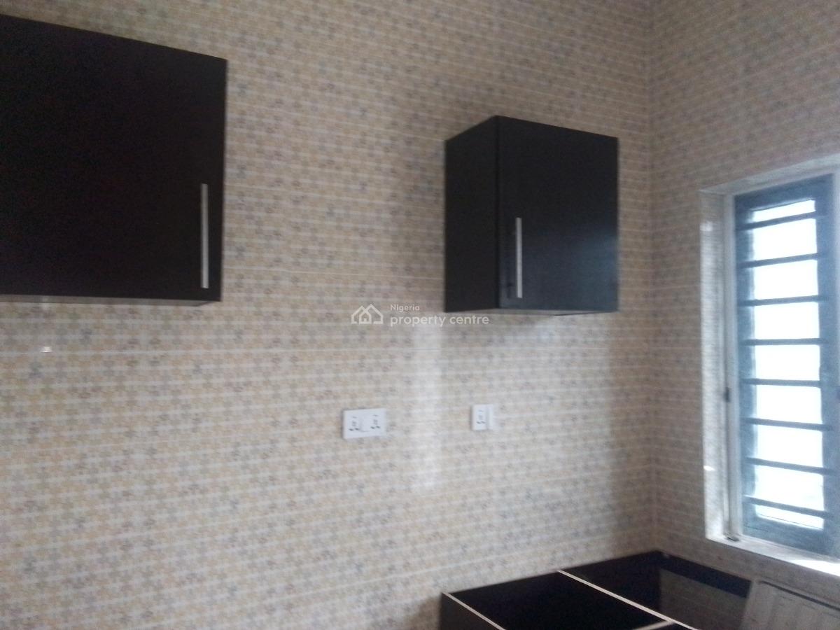 Newly Buildt Spacious Luxury 3 Bedroom Flat with Excellent Features, Alabeko, Sangotedo, Ajah, Lagos, Flat / Apartment for Rent