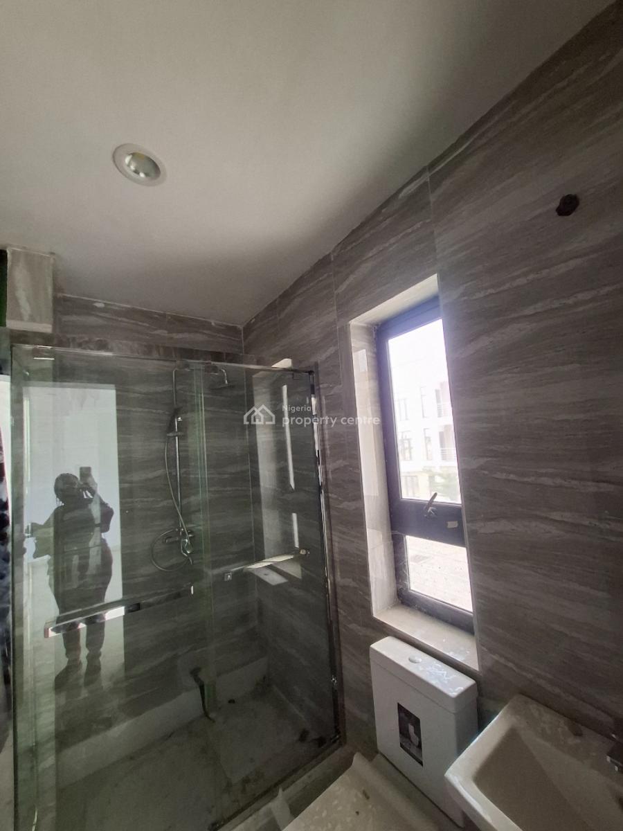 Luxury 4 Bedroom Terrace with Bq in a Serviced Estate, Platinum Way, Osapa, Lekki, Lagos, Terraced Duplex for Rent