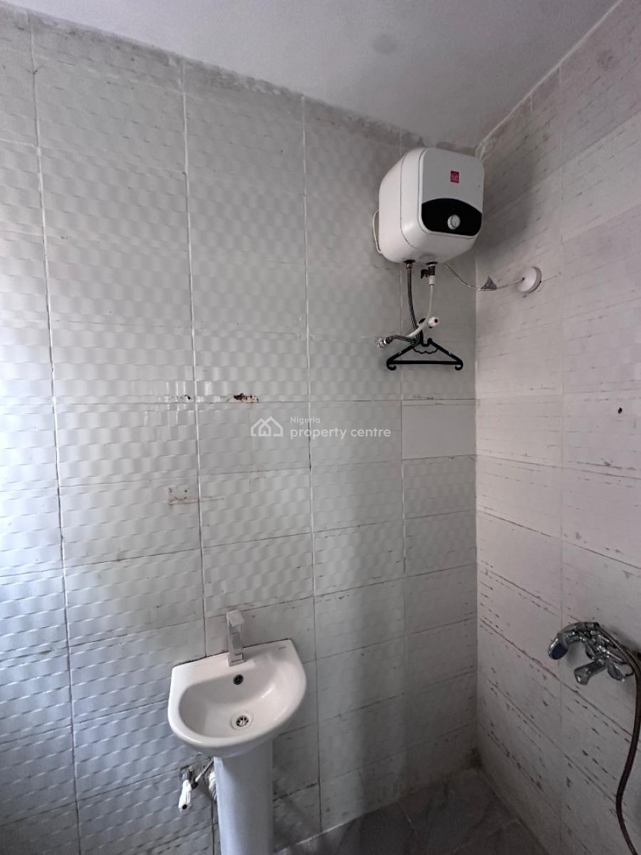 2 Bedroom Flat, Sliver Crest, School Road, Igbo Efon, Lekki, Lagos, Flat / Apartment for Rent