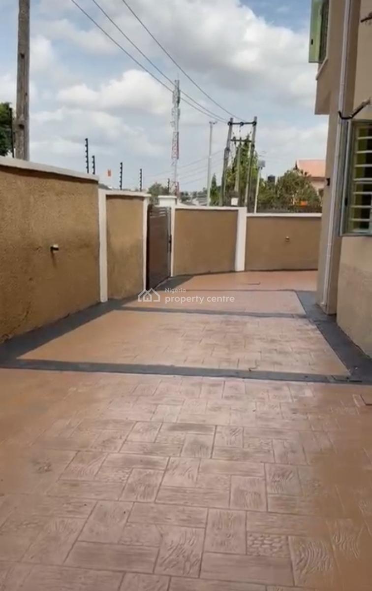 3 Bedroom Apartment, Gra Phase 2, Magodo, Lagos, House for Sale