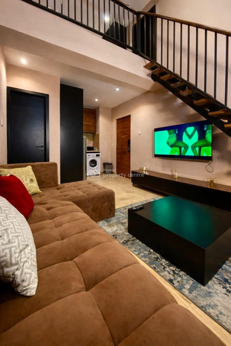 Luxury Stylish Loft Studio Apartment with Juliet Balcony and City View, Yaba, Lagos, Flat / Apartment Short Let