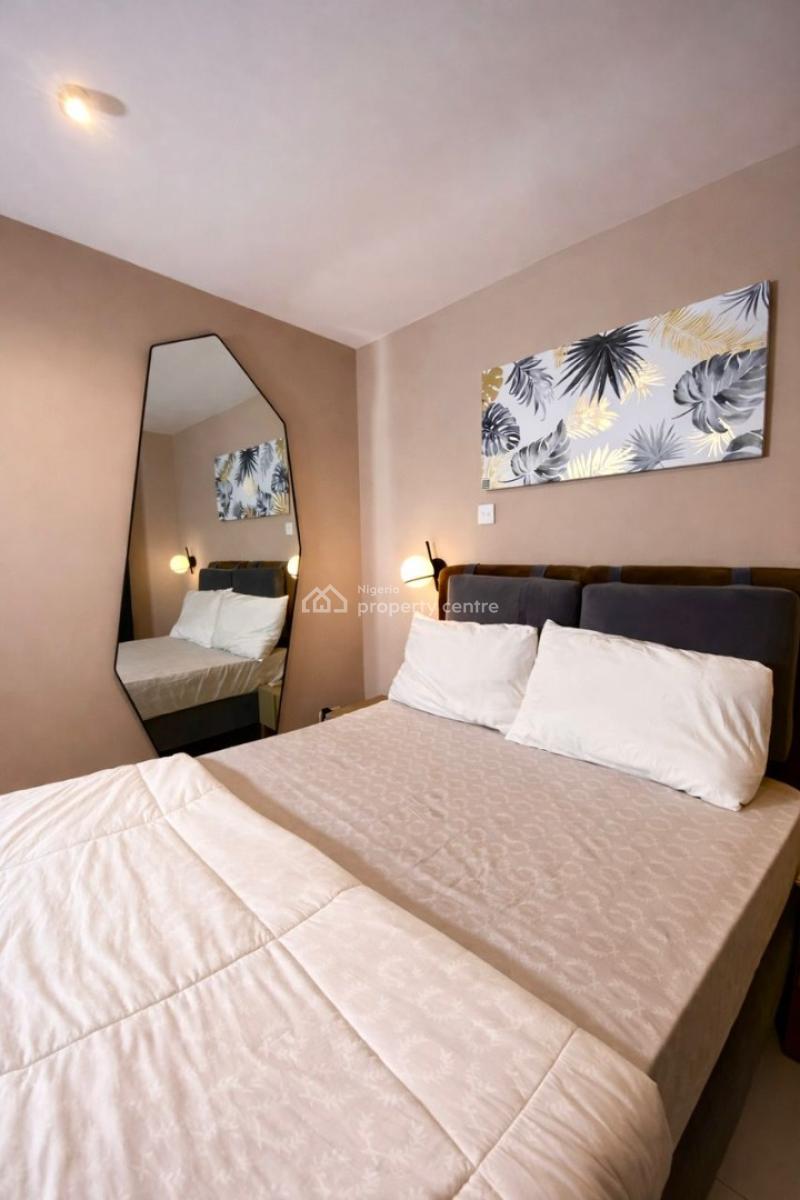 Luxury Stylish Loft Studio Apartment with Juliet Balcony and City View, Yaba, Lagos, Flat / Apartment Short Let