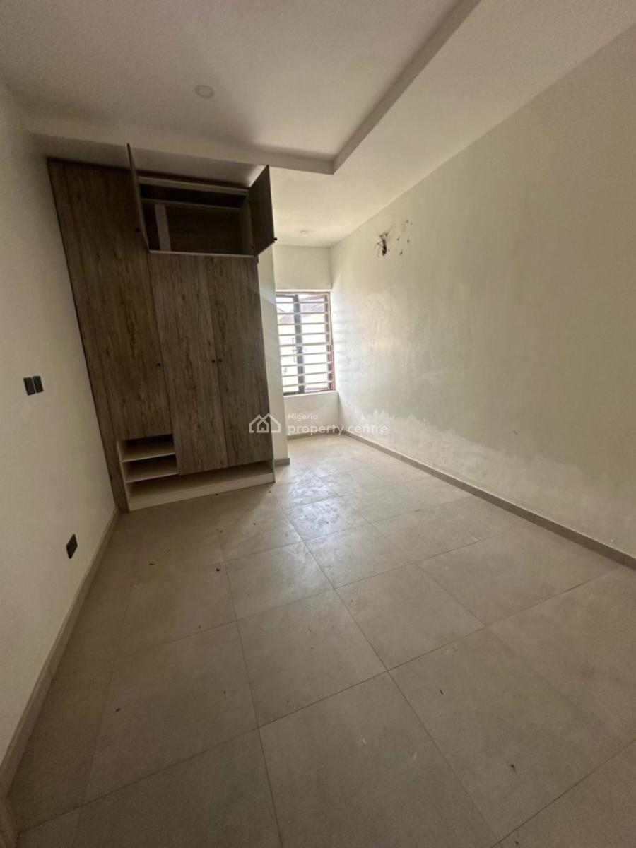 Semi Master Bedroom in a Shared Apartment, Dpk By Orchid Road, Lekki, Lagos, House for Rent