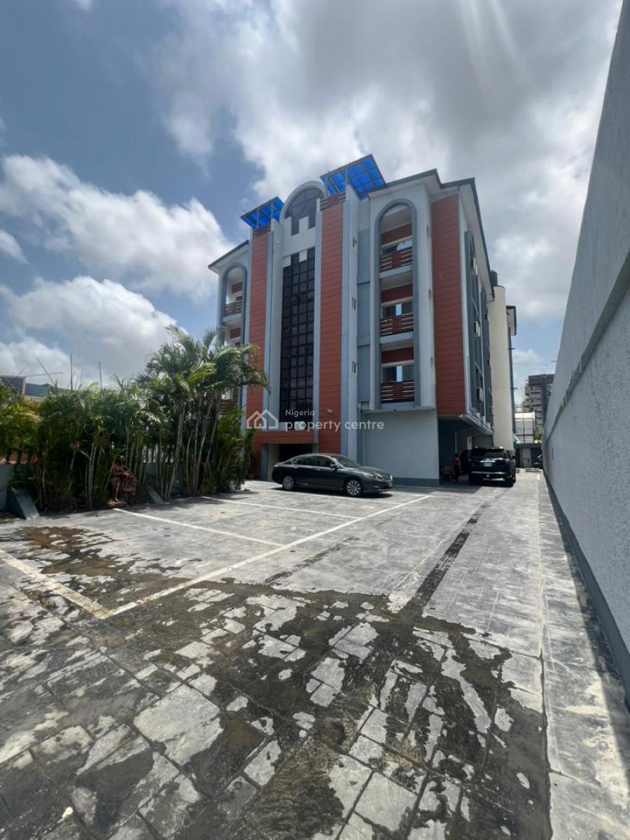 Lovely Spacious 2 Bedroom Apartment in a Secure Estate, Victoria Island (vi), Lagos, Flat / Apartment for Rent